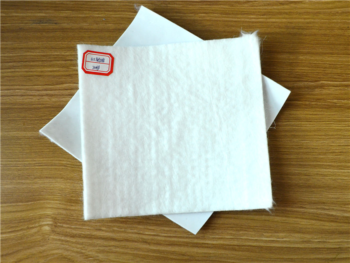 滄州「長絲」一布一膜復(fù)合土工膜